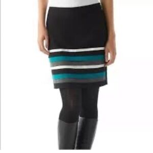 WHBM White House Black Market Stylishly Chic Ribbon Pencil Skirt Size 0